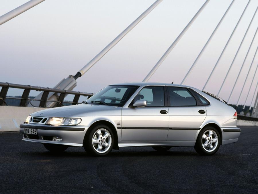  Saab 9-3 1998 года  (фото 6 из 16)